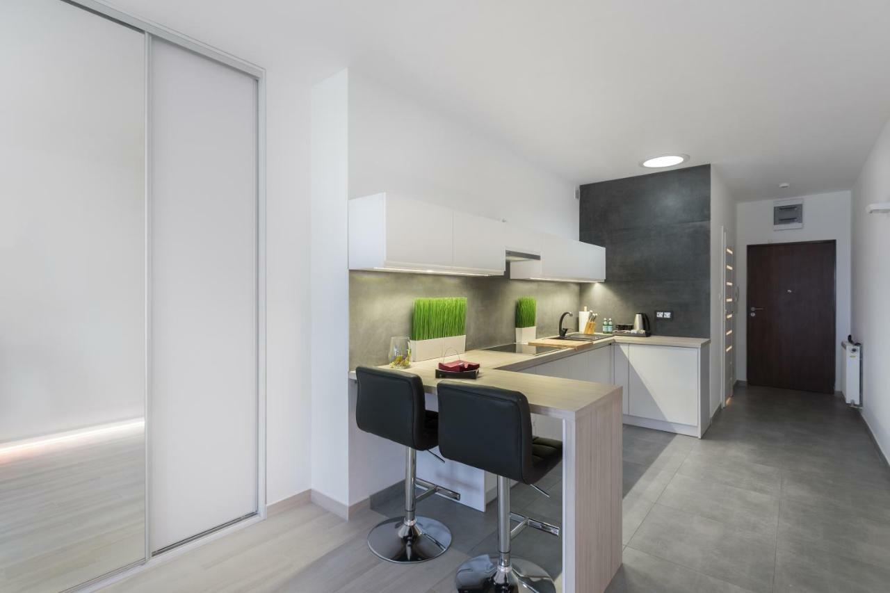 Lajsnij Sobie Apartment Познан Екстериор снимка